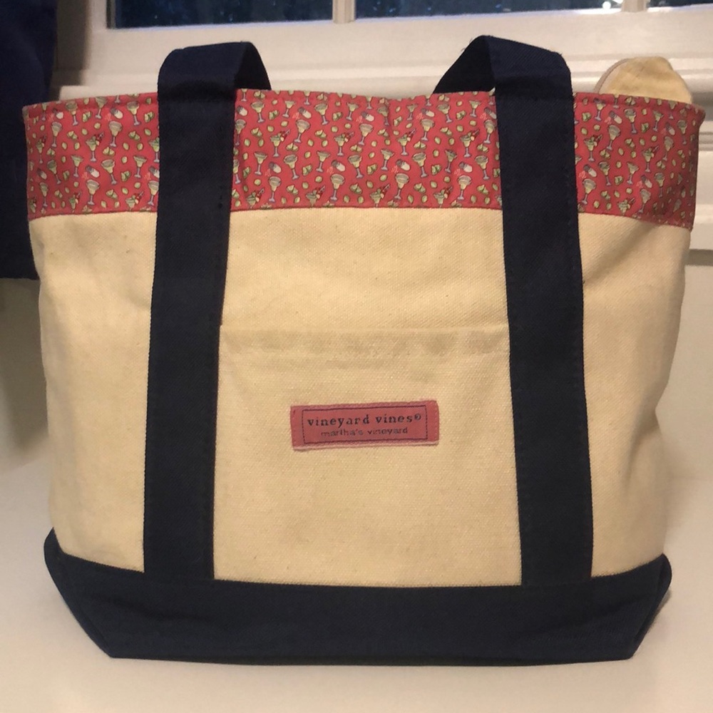 Vineyard Vines Margarita small tote.